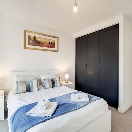 Deluxe One Bed Apartment By London Excel Exteriör bild